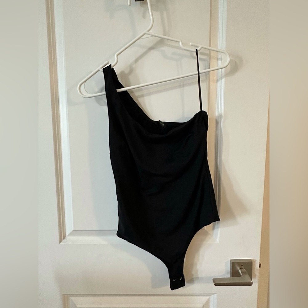 Dynamite Black One-Shoulder Bodysuit